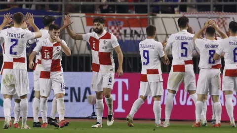 杨哲全运会摘得双金荣耀，全锦赛举重赛圆满结束独占鳌头